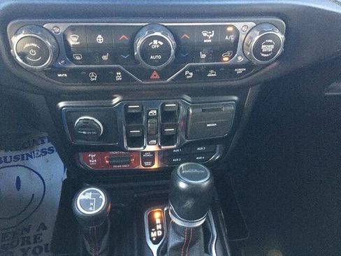 Used 2022 Jeep Gladiator Rubicon w/ LED Lighting Group image 23