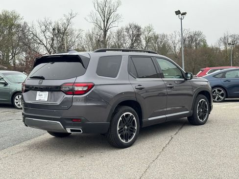 New 2026 Honda Pilot Touring image 5