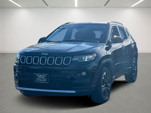 Used 2024 Jeep Compass Limited w/ Sun and Sound Group image 2