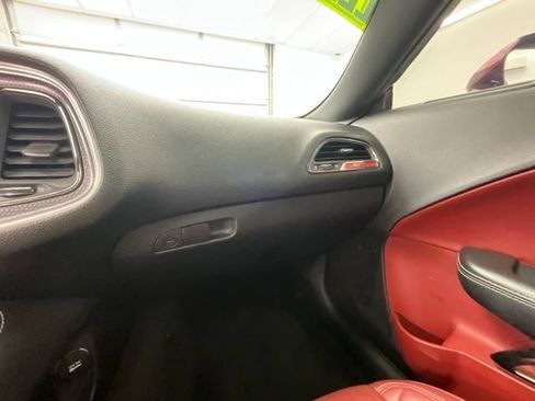 Used 2018 Dodge Challenger SRT Hellcat RWD image 10