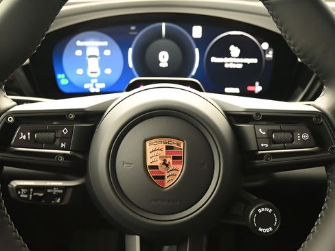New 2026 Porsche Macan Electric RWD image 21