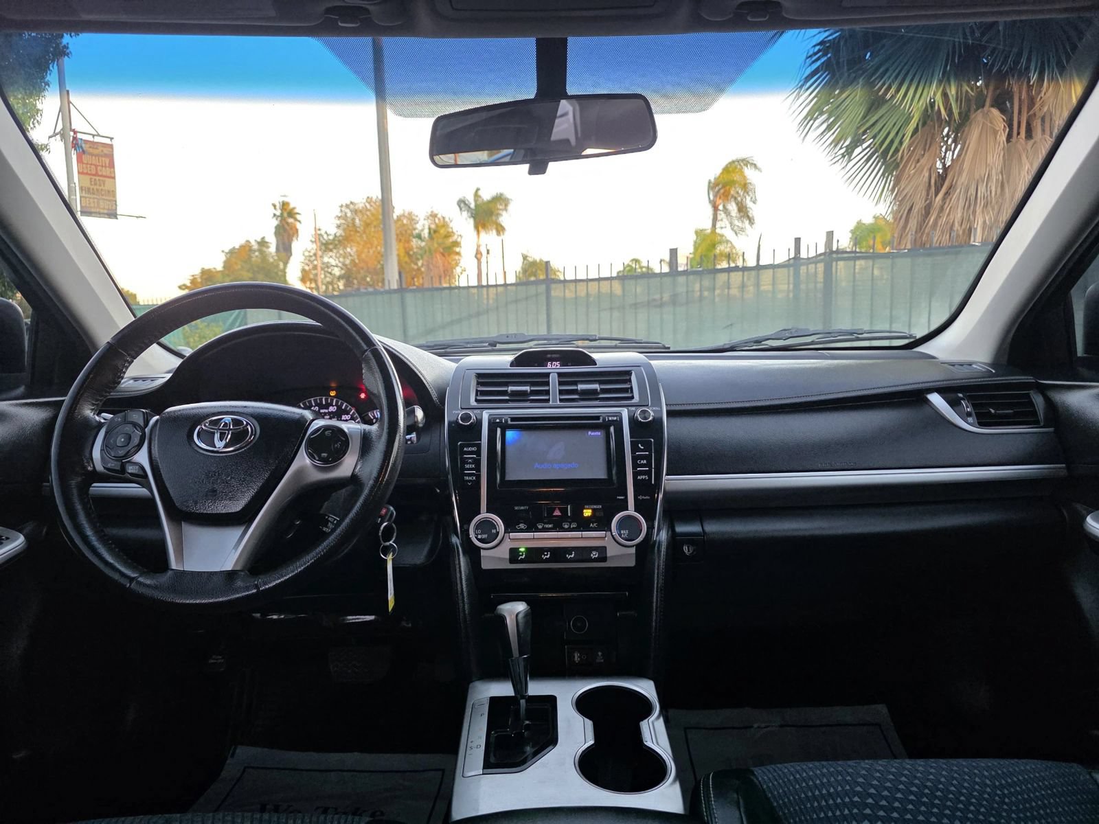 Used 2012 Toyota Camry SE FWD image 5