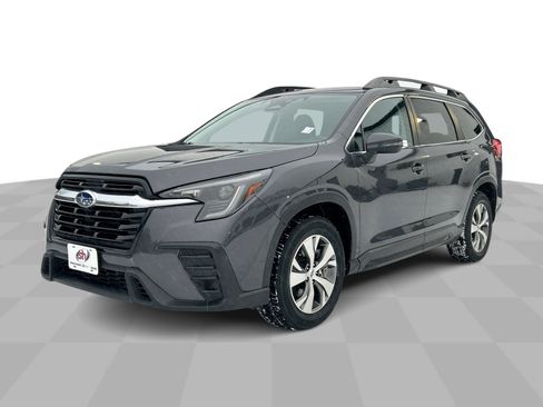 Used 2023 Subaru Ascent Premium w/ Convenience Package image 1