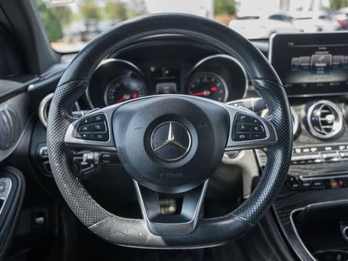 Used 2019 Mercedes-Benz GLC 300 4MATIC image 29