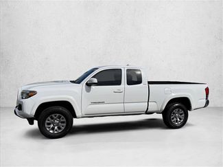 Used 2017 Toyota Tacoma SR5 w/ SR5 Appearance Package (SM) RWD video 4