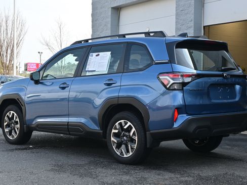 Certified 2025 Subaru Forester w/ Convenience Package #2 image 7