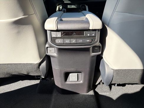 New 2026 Toyota Grand Highlander AWD Hybrid image 20