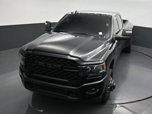 Used 2024 RAM 3500 Big Horn w/ Night Edition AWD/4WD image 22