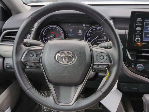 Used 2023 Toyota Camry SE image 22