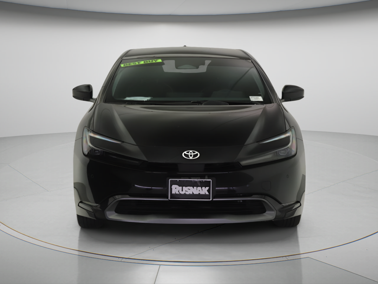 Used 2024 Toyota Prius XLE FWD image 6