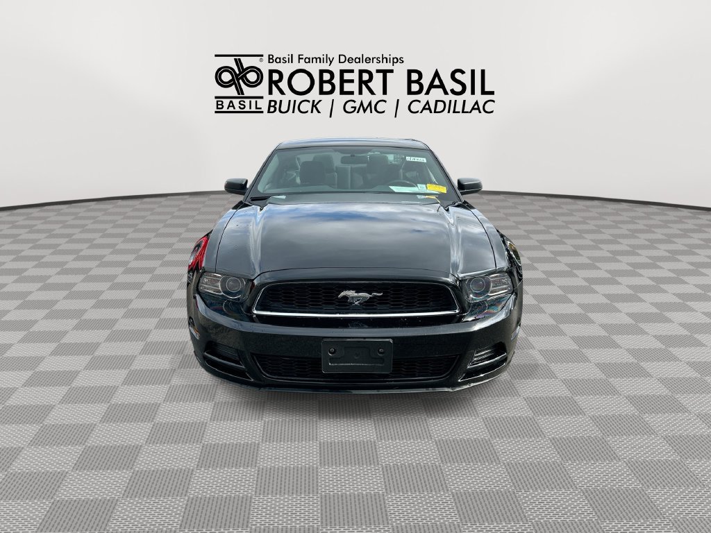 Used 2014 Ford Mustang Coupe RWD image 3