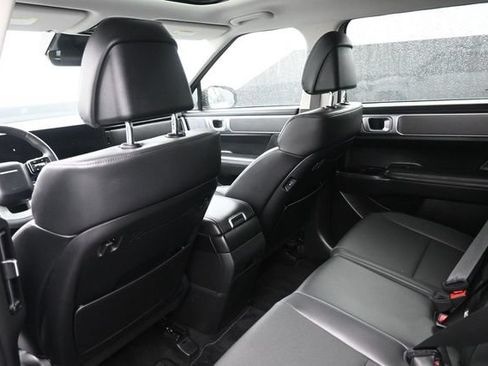 Used 2024 Hyundai Santa Fe XRT AWD/4WD image 2
