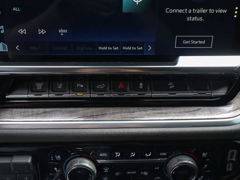 Used 2024 Chevrolet Silverado 2500 LTZ w/ LTZ Plus Package AWD/4WD image 38