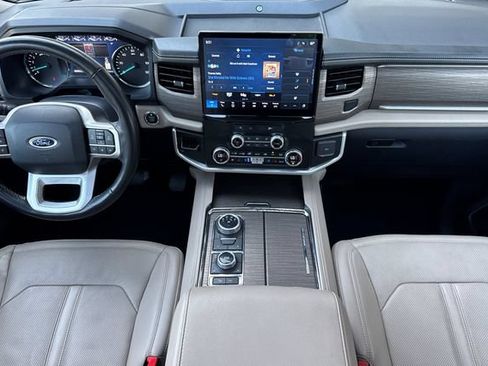 Used 2024 Ford Expedition Limited AWD/4WD image 15