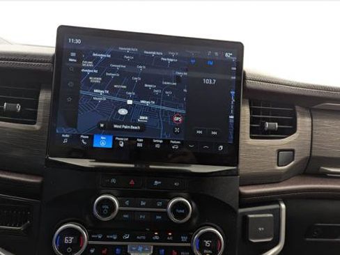 Used 2024 Ford Expedition Limited image 28