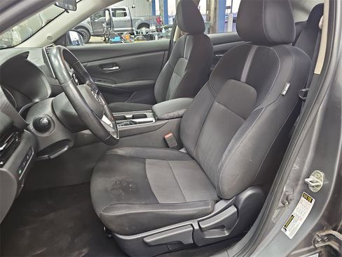 Used 2020 Nissan Sentra SV image 14