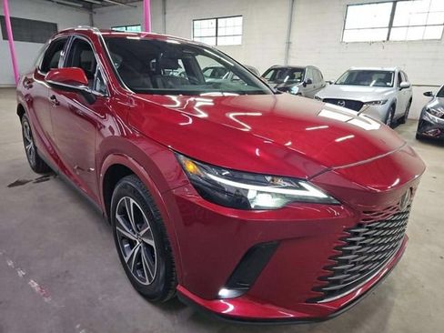 Used 2025 Lexus RX 350 Premium w/ Accessory Package AWD/4WD image 7