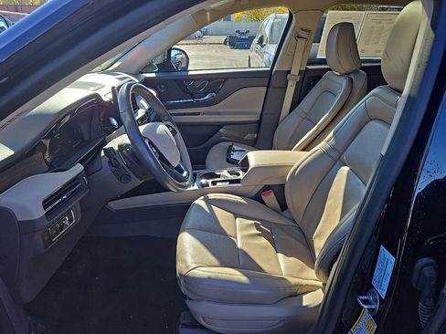 Certified 2022 Lincoln Corsair Reserve w/ Equipment Group 201A image 10