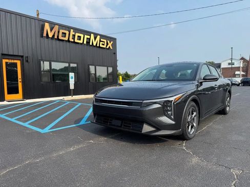 Used 2025 Kia K4 FWD image 1
