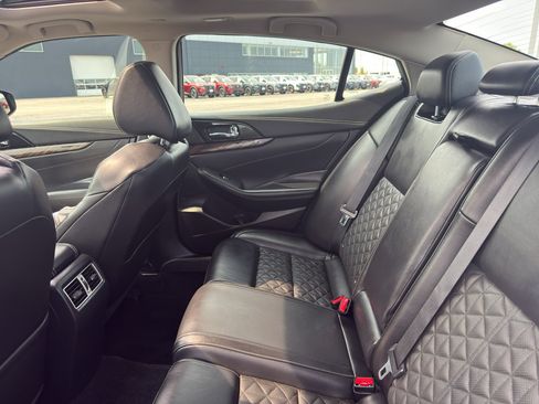 Used 2017 Nissan Maxima Platinum FWD image 33