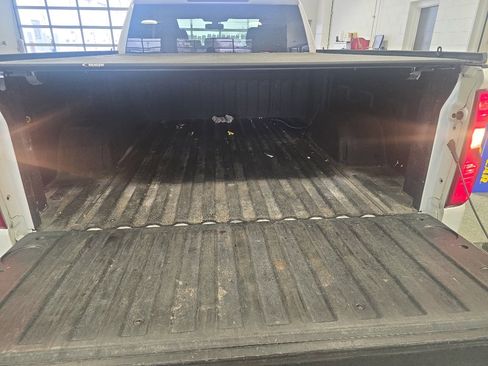 Used 2019 Chevrolet Silverado 1500 LT w/ All-Star Edition image 10