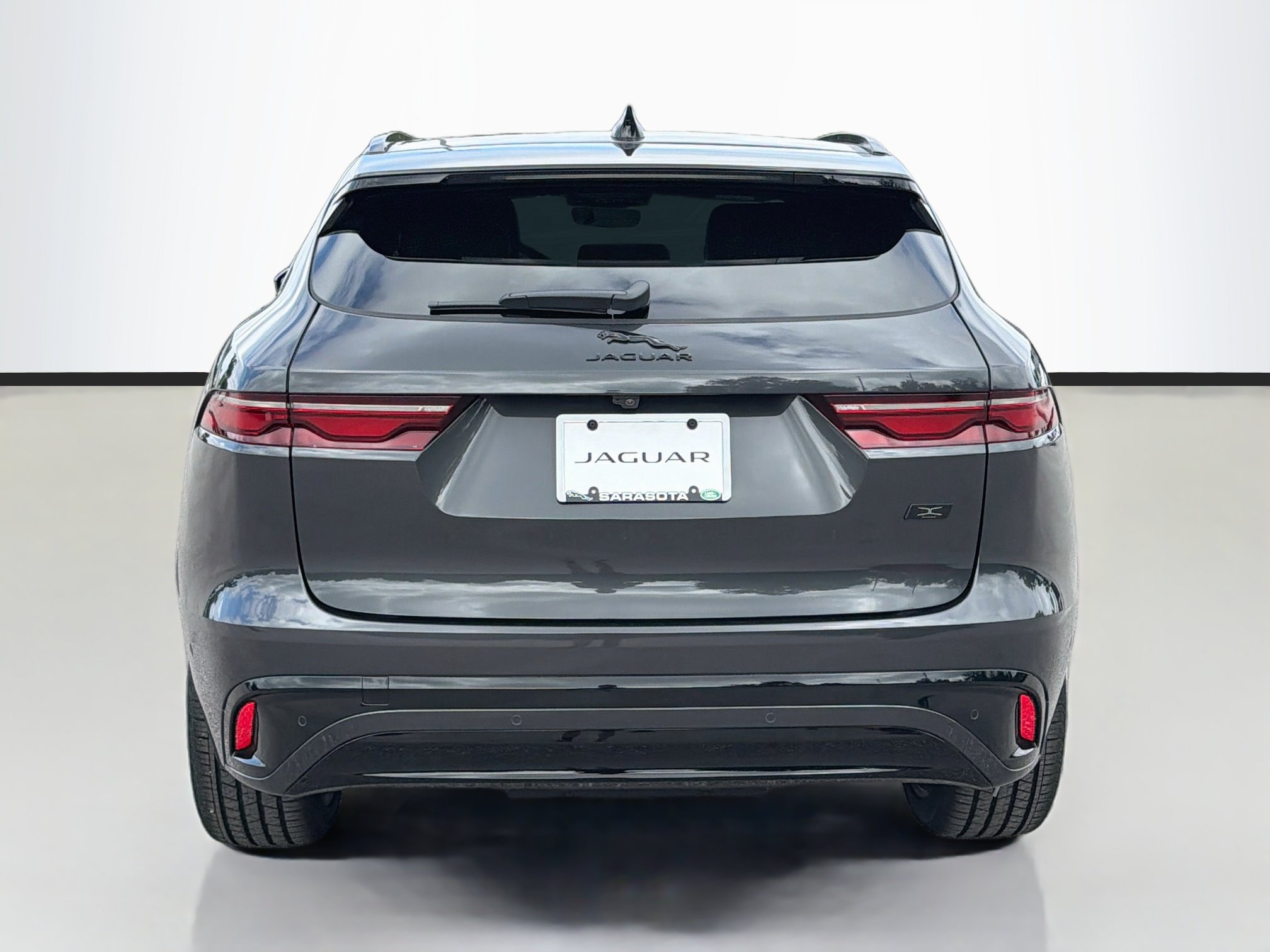New 2026 Jaguar F-PACE R-Dynamic S AWD/4WD image 4