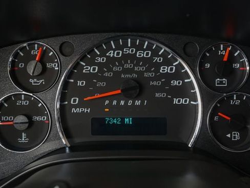 Used 2024 Chevrolet Express 2500 w/ Driver Convenience Package RWD image 25