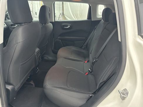 Used 2019 Jeep Compass Sport w/ Tech Group FWD image 20