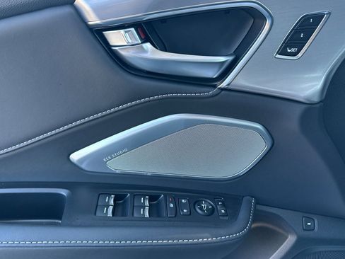 New 2025 Acura RDX w/ Technology Package image 11