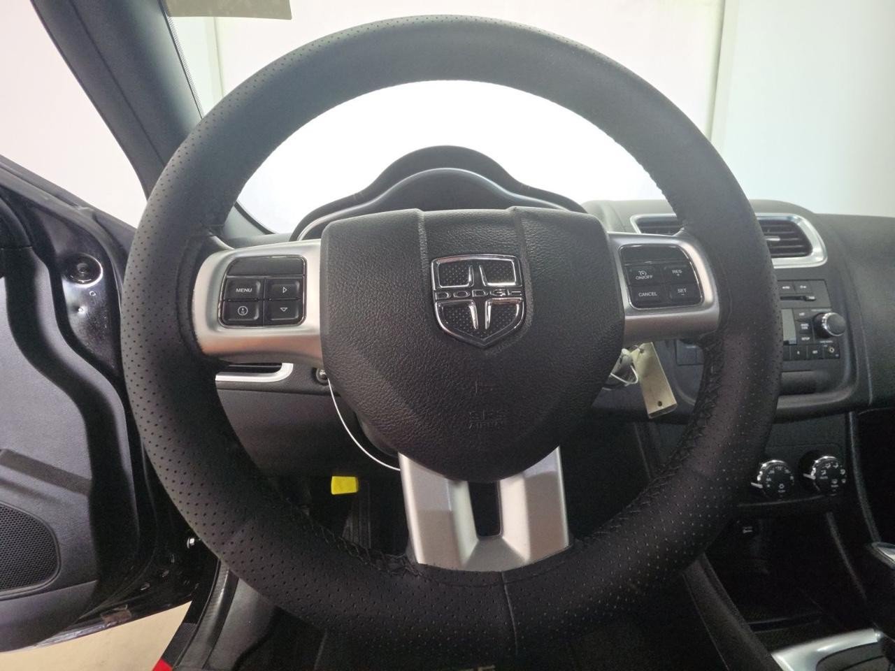 Used 2013 Dodge Avenger SXT FWD image 8