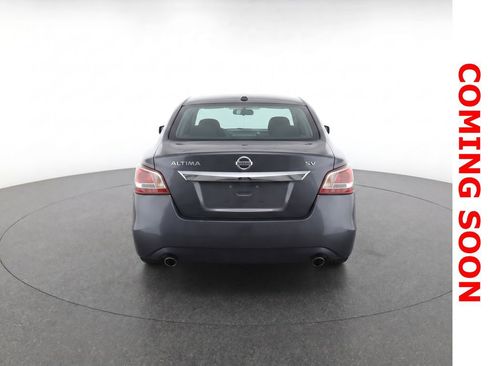 Used 2015 Nissan Altima 2.5 SV w/ Convenience Package FWD image 9