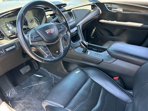 Used 2018 Cadillac XT5 Platinum w/ Driver Assist Package AWD/4WD image 24