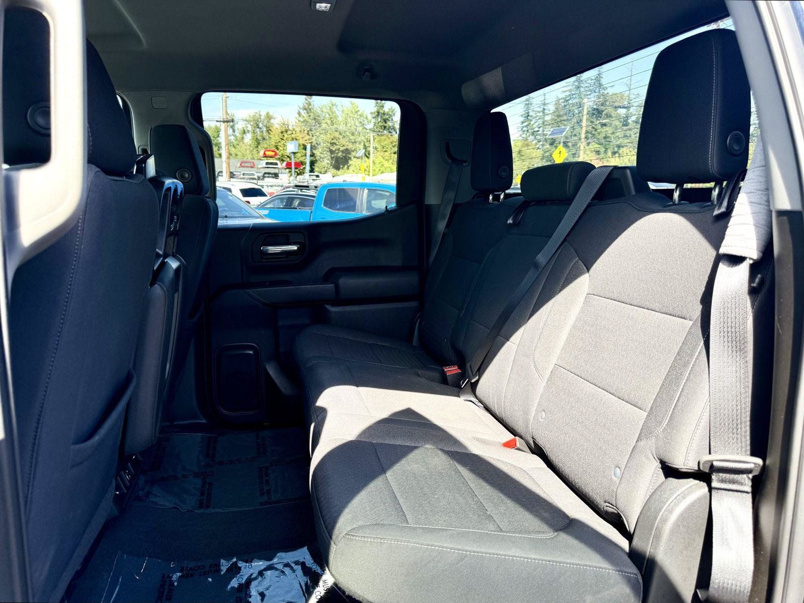 Used 2021 Chevrolet Silverado 1500 LT AWD/4WD image 18
