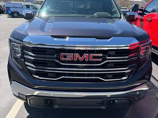 Used 2022 GMC Sierra 1500 SLT w/ SLT Premium Plus Package video 2
