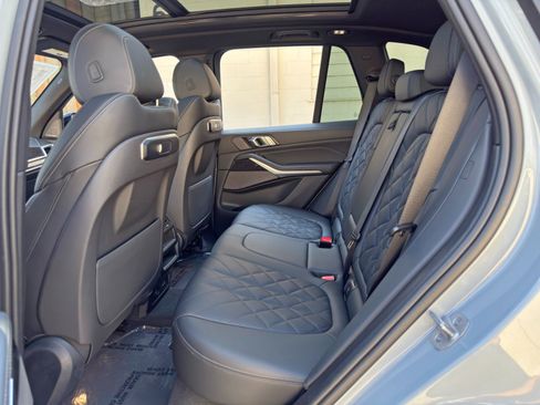 Used 2024 BMW X5 sDrive40i w/ M Sport Package RWD image 47