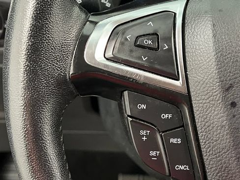 Used 2024 Ford Edge SEL AWD/4WD image 45