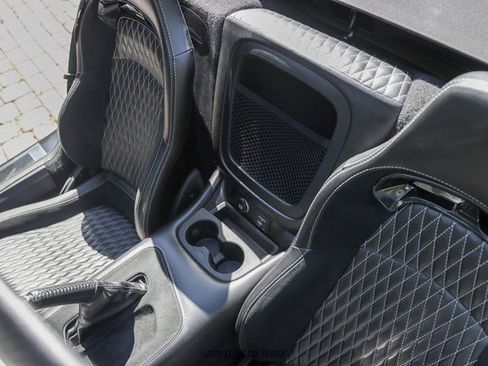 Used 2014 SRT Viper GTS w/ GTS Laguna Interior Package image 43