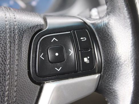 Used 2017 Toyota Sienna XLE Premium image 37