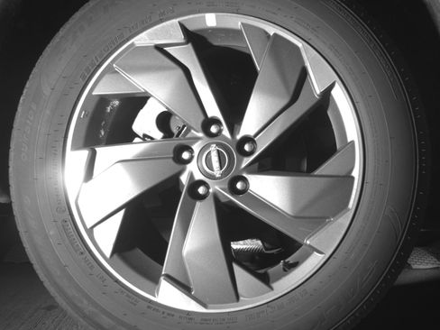 Used 2025 Nissan Rogue SV FWD image 15