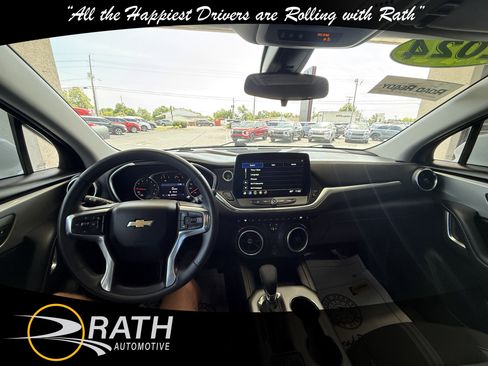 Used 2024 Chevrolet Blazer LT FWD image 15