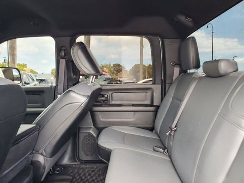 Used 2021 RAM 2500 Tradesman w/ Chrome Appearance Group AWD/4WD image 25