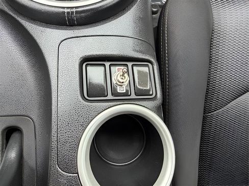 Used 2009 Nissan 370Z Coupe w/ Sport Pkg RWD image 22