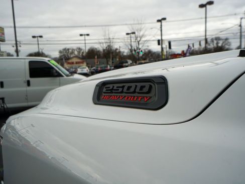 Used 2022 RAM 2500 Big Horn w/ Night Edition image 13