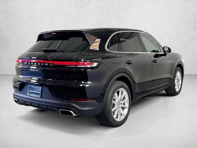Used 2026 Porsche Cayenne AWD/4WD image 9