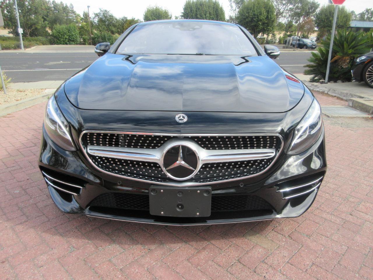 Used 2020 Mercedes-Benz S 560 4MATIC Coupe w/ AMG Line Exterior image 77
