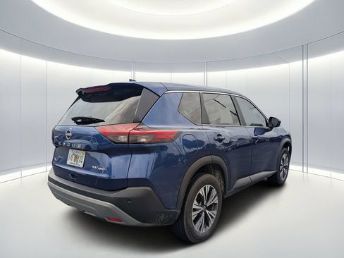 Used 2023 Nissan Rogue SV AWD/4WD image 5