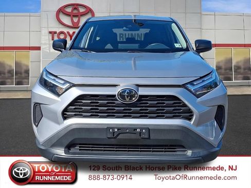 Certified 2024 Toyota RAV4 LE AWD/4WD image 2