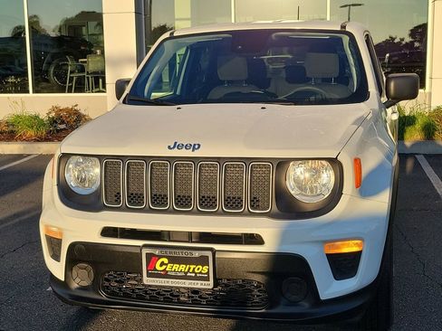 Used 2023 Jeep Renegade Latitude image 21