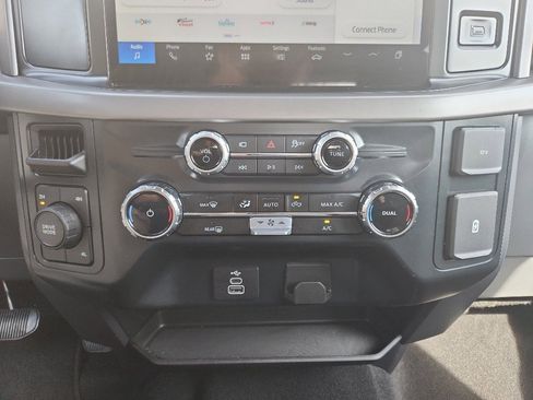 Used 2025 Ford F150 XLT w/ Equipment Group 301A Standard image 22