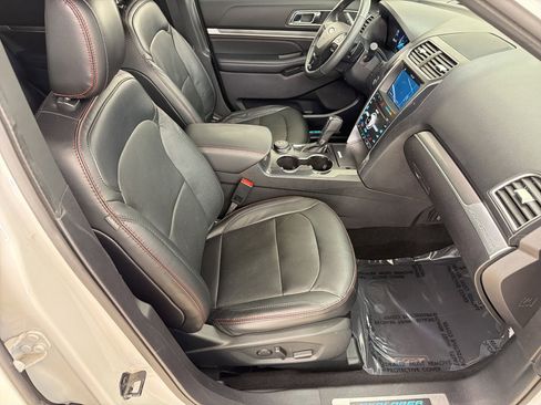 Used 2019 Ford Explorer Sport w/ Equipment Group 401A AWD/4WD image 27